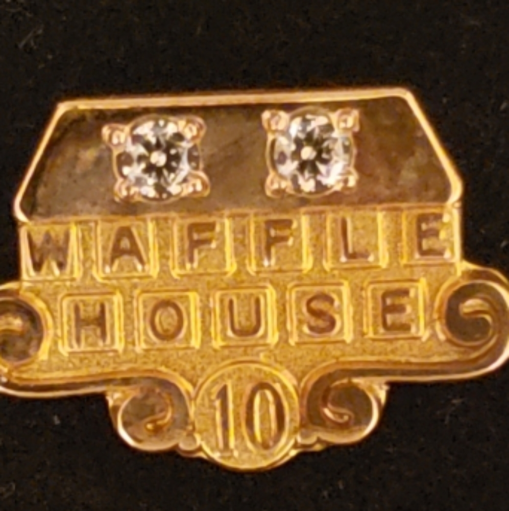 10 YR Waffle House Pin 📌
